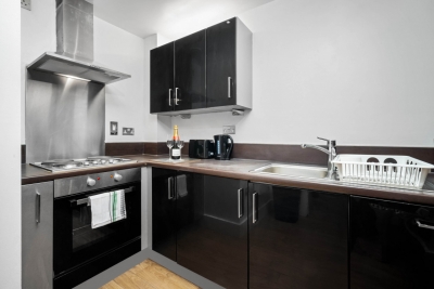 Modern B1 Apartment - 2 Bedrooms - Balcony