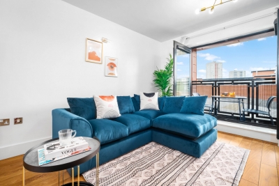 Modern B1 Apartment - 2 Bedrooms - Balcony