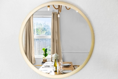 Stylish 3 Bed House - 6 Guests - Garden - Parking