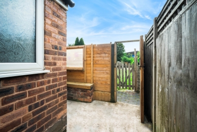 Stylish 3 Bed House - 6 Guests - Garden - Parking