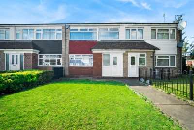 Stylish 3 Bedroom House - Parking - Garden