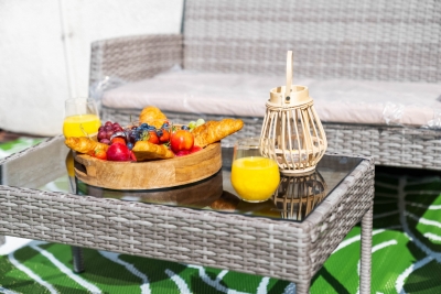 Stylish 3 Bedroom House - Parking - Garden