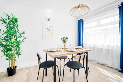 Stylish 3 Bedroom House - Parking - Garden