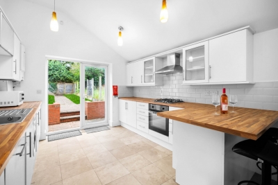 Modern 3 Bed House - Garden - Parking - Harborne