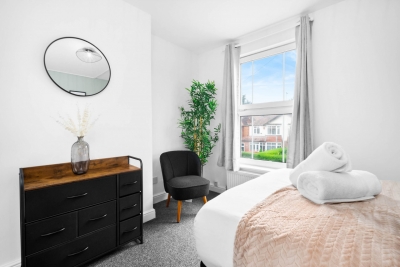 Modern 3 Bed House - Garden - Parking - Harborne
