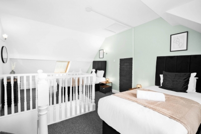 Modern 3 Bed House - Garden - Parking - Harborne