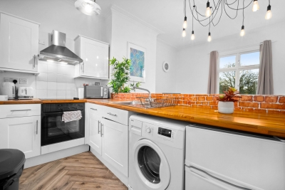 Modern Apartment - Parking - Fast WiFi - Wolverhampton