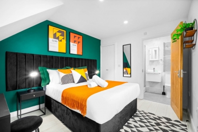 Modern 3 Bedroom Apartment - Terrace - WiFi - Smart TV