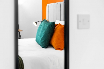 Modern 3 Bedroom Apartment - Terrace - WiFi - Smart TV