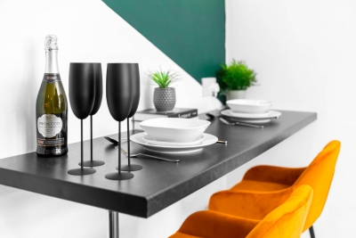 Modern 3 Bedroom Apartment - Terrace - WiFi - Smart TV