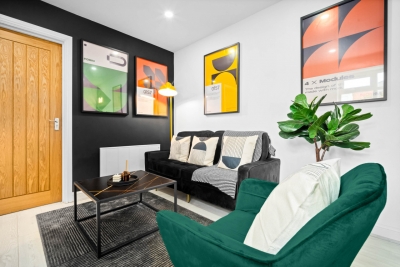 Modern 3 Bedroom Apartment - Terrace - WiFi - Smart TV