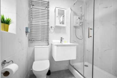 Modern 3 Bedroom Apartment - Terrace - WiFi - Smart TV