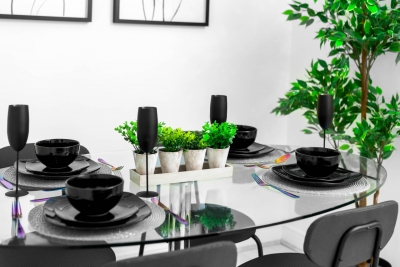 Modern 2 Bedroom Apartment - WiFi - Smart TV