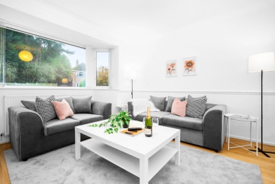 Cozy 4 Bedroom Bungalow - Parking - Garden - Sutton Coldfield