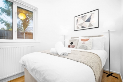 Cozy 4 Bedroom Bungalow - Parking - Garden - Sutton Coldfield