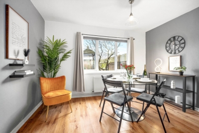 Cozy 3 Bed House - City Centre - Garden - Parking
