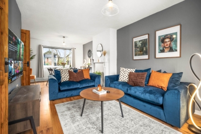 Cozy 3 Bed House - City Centre - Garden - Parking