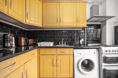 Cozy 3 Bed House - City Centre - Garden - Parking