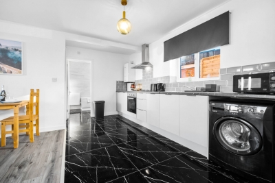 Cozy Apartment - Parking - WiFi - Cradley Heath