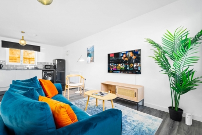 Cozy Apartment - Parking - WiFi - Cradley Heath