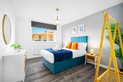 Cozy Apartment - Parking - WiFi - Cradley Heath