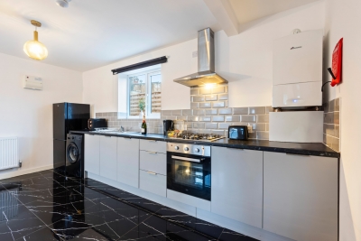 Stylish Apartment - Parking - Smart Tv - Cradley Heath