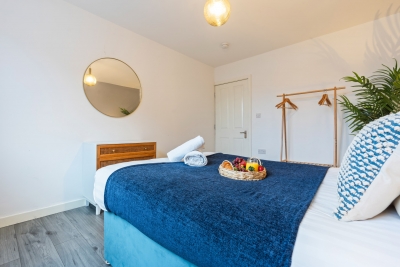 Stylish Apartment - Parking - Smart Tv - Cradley Heath