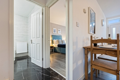 Stylish Apartment - Parking - Smart Tv - Cradley Heath