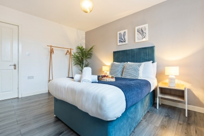 Stylish Apartment - Parking - Smart Tv - Cradley Heath