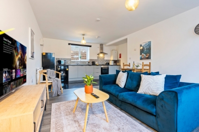 Stylish Apartment - Parking - Smart Tv - Cradley Heath
