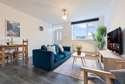 Stylish Apartment - Parking - Smart Tv - Cradley Heath
