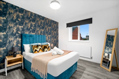 Stylish Apartment - Parking - WiFi - Cradley Heath