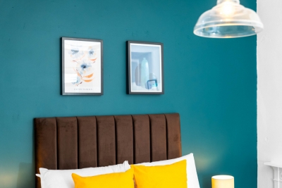 Stylish Three Bedroom House - Garden - Parking