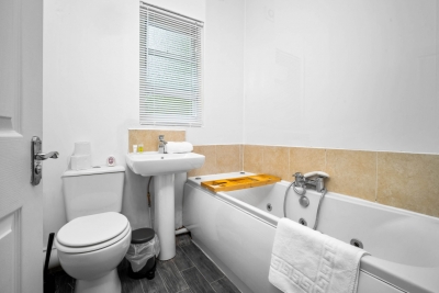 Stylish Apartment  - Fast WiFi - Wolverhampton