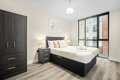 Stylish 2 Bed Apartment - Smart TV - WIFI -  Jewellery Quarter 1