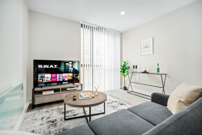 Stylish 2 Bed Apartment - Smart TV - WIFI -  Jewellery Quarter 1