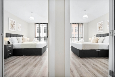 Stylish 2 Bed Apartment - Smart TV - WIFI -  Jewellery Quarter 1