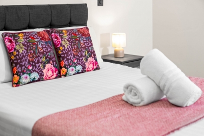 Stylish 2 Bed Apartment - Smart TV - WIFI -  Jewellery Quarter