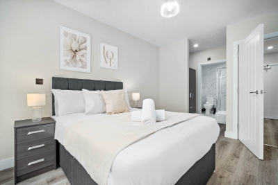 Stylish 2 Bed Apartment - Smart TV - WIFI -  Jewellery Quarter