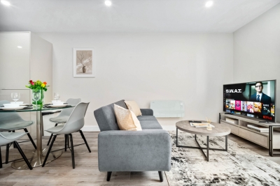 Stylish 2 Bed Apartment - Smart TV - WIFI -  Jewellery Quarter