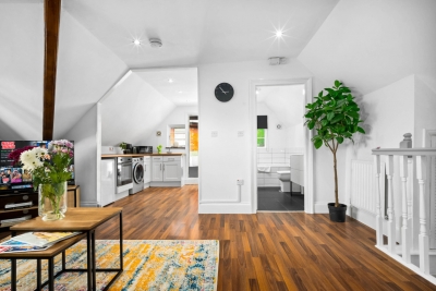 Stylish Apartment - Parking - Terrace - Wolverhampton