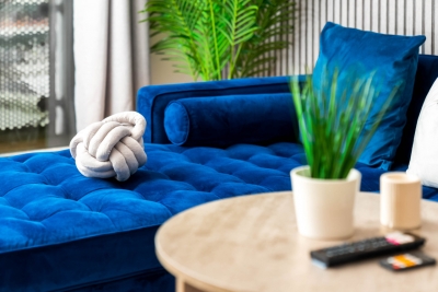 Stylish Chinatown Apartment - Balcony - Parking