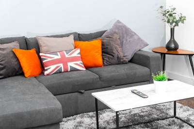 Stylish Apartment - Netflix - On Street Parking 1