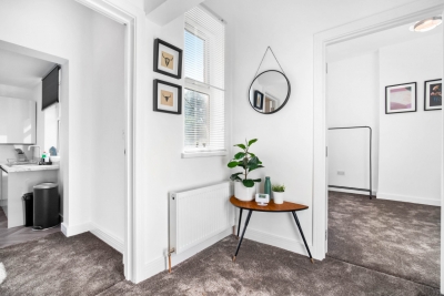 Stylish Apartment - Netflix - On Street Parking 1