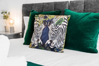 Stylish Apartment - Netflix - On Street Parking