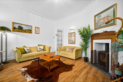 Cozy Two Bedroom Apartment - 2 Parking Spaces - Balcony
