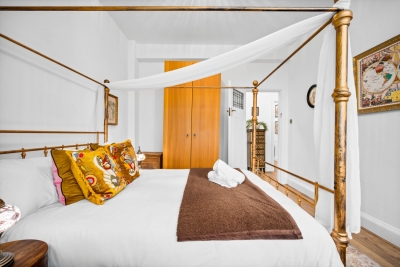 Cozy Two Bedroom Apartment - 2 Parking Spaces - Balcony