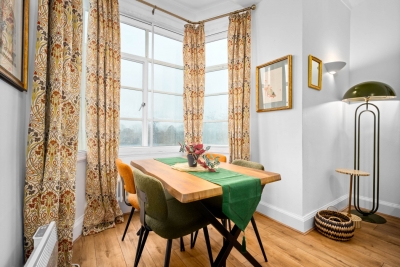 Cozy Two Bedroom Apartment - 2 Parking Spaces - Balcony