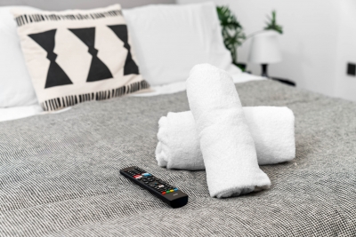 Modern 2 Bedroom Apartment - Free Netflix - Bedroom Tv  - Wolverhampton Centre