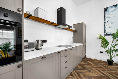 Modern 2 Bedroom Apartment - Free Netflix - Bedroom Tv  - Wolverhampton Centre